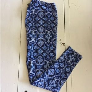 LulaRoe Leggings- Tall & Curvy